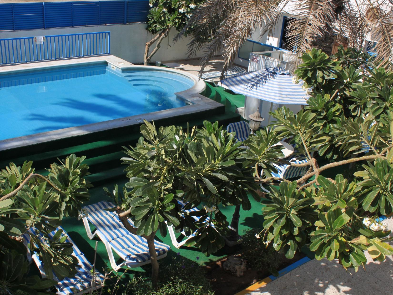 Al Corniche Hotel Šardžá Exteriér fotografie