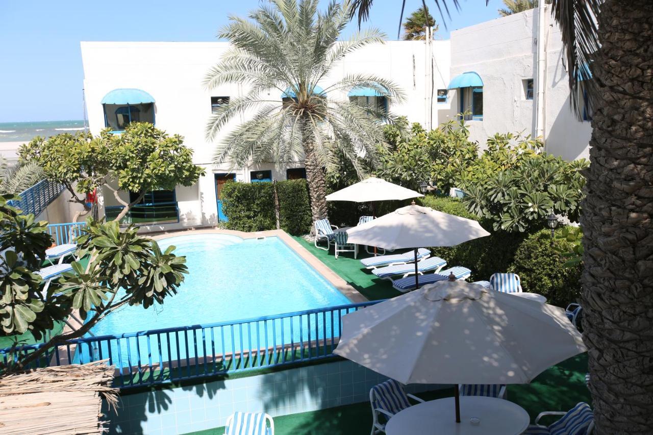 Al Corniche Hotel Šardžá Exteriér fotografie